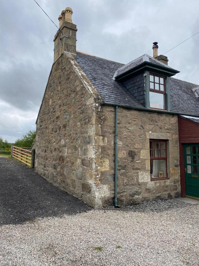 Quirky Highland Cottage With Stunning Views Fearn Lodge ภายนอก รูปภาพ