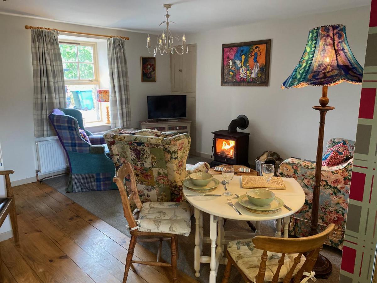 Quirky Highland Cottage With Stunning Views Fearn Lodge ภายนอก รูปภาพ